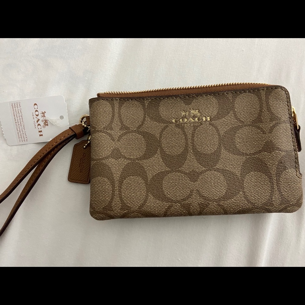 Coach Double Corner Zip Wristlet Wallet